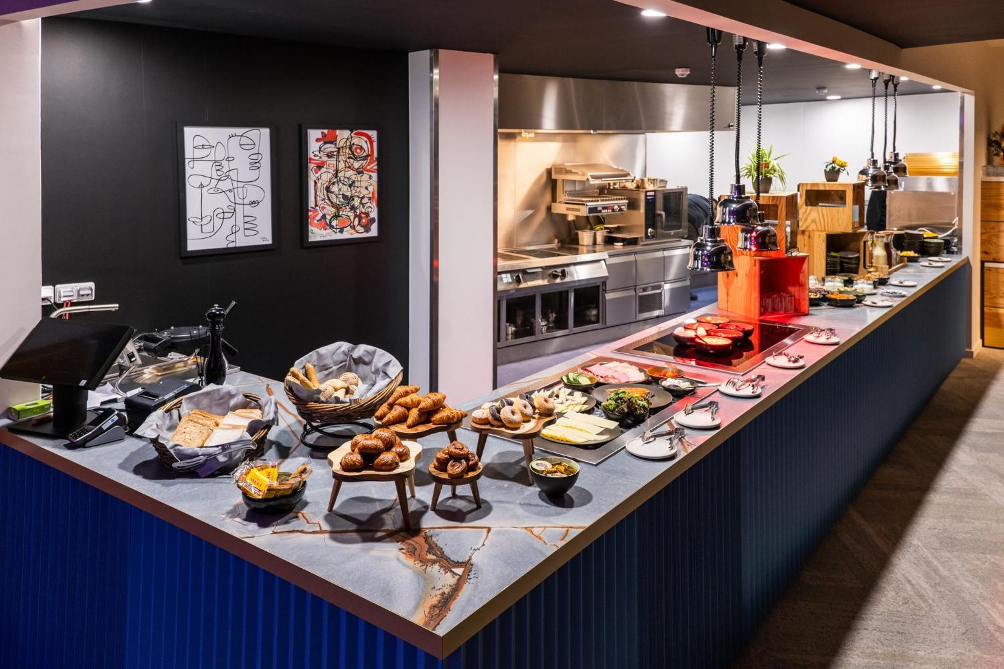 Voco Brussels City North By Ihg Vilvoorde Ngoại thất bức ảnh