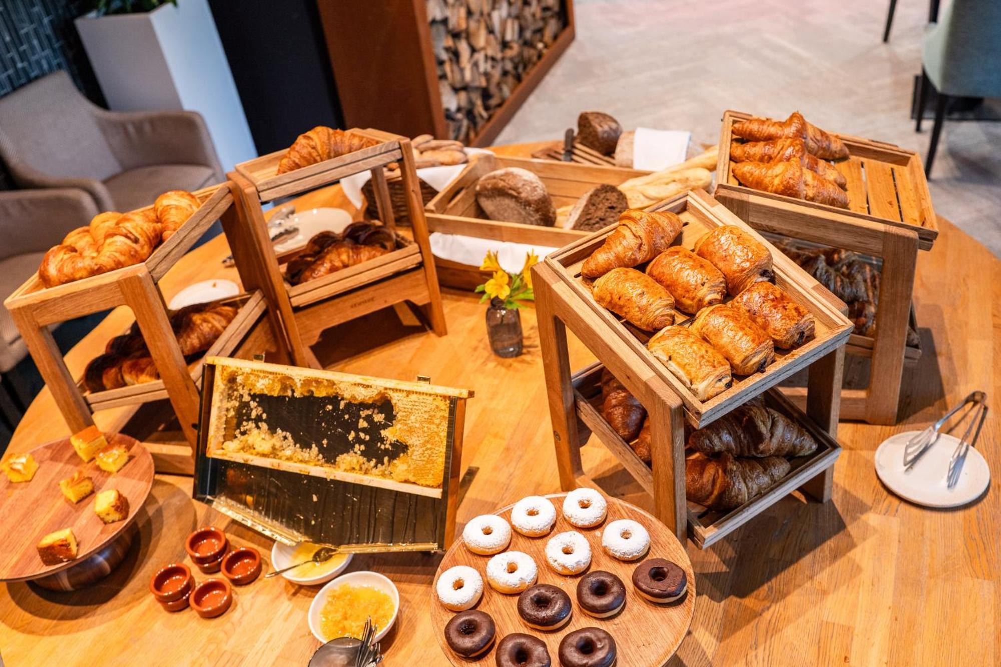 Voco Brussels City North By Ihg Vilvoorde Ngoại thất bức ảnh